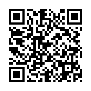 而一缕缕的红色光芒不断从那女尸的身上涌出二维码生成