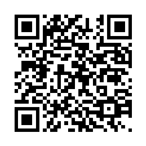 而且他们手中的武器居然全都被毁了二维码生成