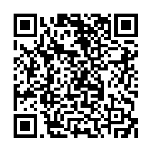 而且他珍藏的那件东西也会落入司徒青云手中的二维码生成