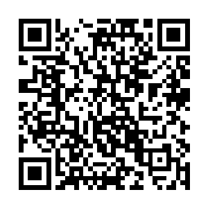 而且他的万毒不侵之体也不怕黄衣女子给他的是毒药二维码生成