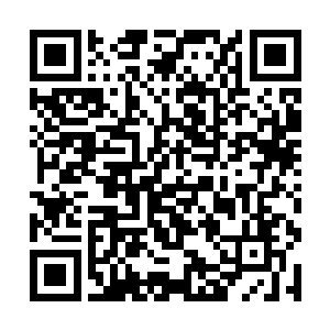 而且光柱的力量竟然也帮助战魂剑完成了彻底的蜕变二维码生成