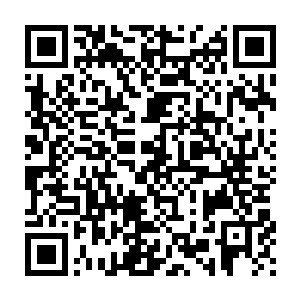 而且想想这样一个人居然会是自己的情敌顿时就起了一身的鸡皮疙瘩二维码生成