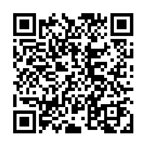 而且明显在山洞口发现了一点新鲜痕迹――岩石被踩碎二维码生成