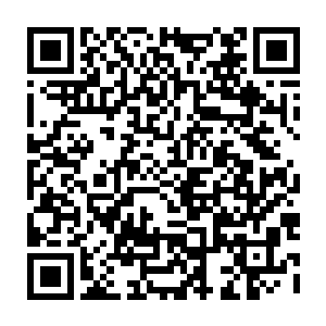 而且最后也是秦五在突然改变了搜索区域的时候第一个发现了张铁的真身二维码生成