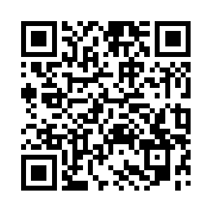 而且最喜欢的就是听到别人夸赞他的儿子二维码生成