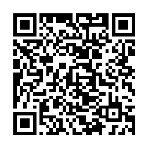 而且燕青也一直觉得让窈窕在燕京读书更合适一些二维码生成