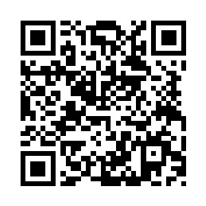 而且看样子他很享受这种被人关注的感觉二维码生成