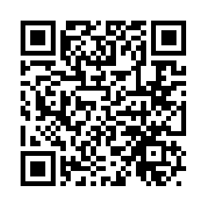 而且莫小鱼嘴里还在咀嚼着什么东西二维码生成