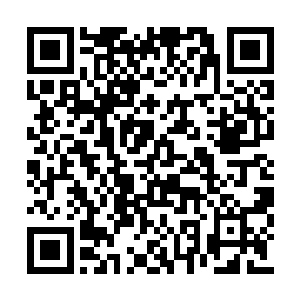 而且许多的飞艇还有着各种各样不同色彩的涂装二维码生成