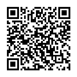 而且许德拉一下子喊出了他的名字这也让他忌惮不已二维码生成