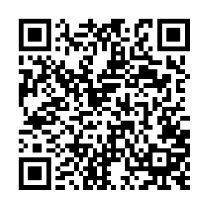 而且还主动剪掉了那一大捧相当威严的灰白大胡子二维码生成