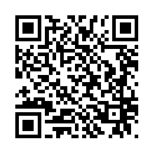 而且还把那个笔记本交到了你的手上二维码生成