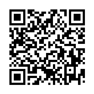 而且还是很小声的贴在秦方的耳边问的二维码生成