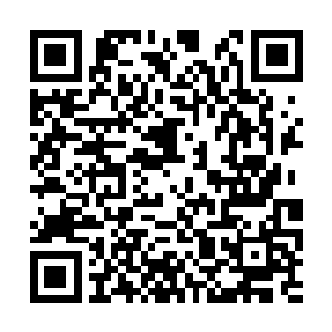而且还特别喜欢穿这种性感诱人的细高跟的人来说二维码生成