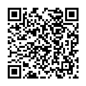 而且还经常假惺惺的去关心那些被他整倒的老干部二维码生成
