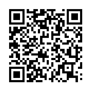 而且还要找二十个和比自己还老还丑的人来二维码生成