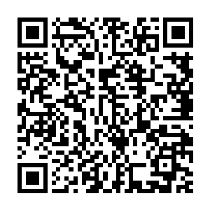 而且这个大龅牙竟然不觉公然对自己的那自以为傲的身体评头论足的二维码生成