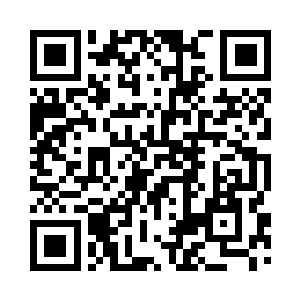 而中年风衣男却似乎还在奋力的吼叫二维码生成