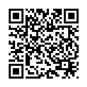 而人家池佳一居然可以和车模合拍二维码生成