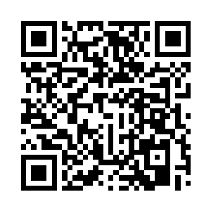 而他们即便生活在浩瀚沙漠中央的小小绿洲上二维码生成