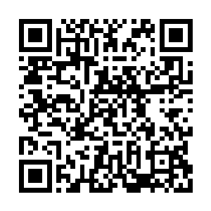 而他们讲华夏语的话自己听起来也十万分的吃力二维码生成