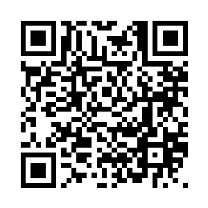 而他们这个队伍也是快速的向前冲去二维码生成