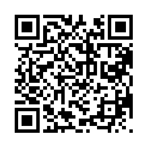 而他的一只手正死死地抓着吊车的起落二维码生成