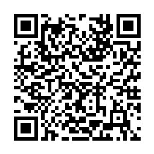 而他的星界实验室就是横戳在这两者中间的一个点二维码生成