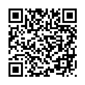 而他自己则坐在南宫浩智的位置上二维码生成