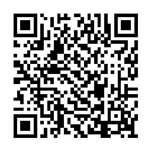 而何大少等人却像刚被人从垃圾堆里捞上来似的二维码生成