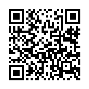 而修长有力的两只手掌浮动着淡金毫光二维码生成