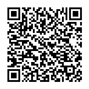 而借由这张令圈内不少人为之侧目以视的专辑在市场上的亮眼表现二维码生成