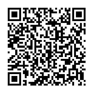 而其手中不知道什么时候已经多了一个同丑牛杯几乎一模一样的玉杯二维码生成