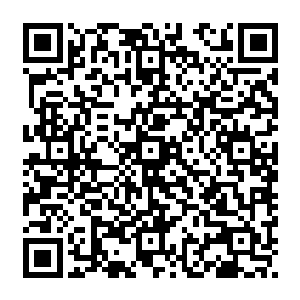 而刚刚在昌州风行开来的卡拉ok歌城也就在公园路这一线的二层楼建筑物鳞次栉比二维码生成