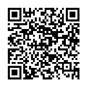 而前者除了感到是吹过的一阵清风劲道大了一丝外二维码生成