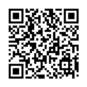 而前面两个联络珠却是用特殊材料制作的二维码生成