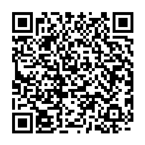 而化好妆的张东城终于可以对着偷笑不信停的斯嘉丽恶狠狠地威胁道二维码生成