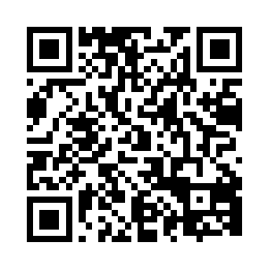 而另一个则是拿着一把寒光闪烁的斧头二维码生成