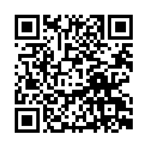 而后取了花灯提在手中跟着刘萱往前走去二维码生成