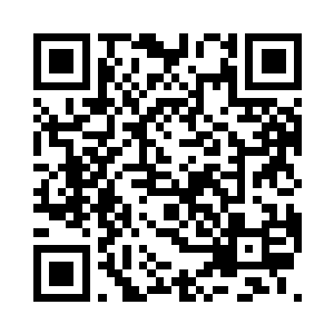 而后来到旁边的沙发上面眯眼小憩一会二维码生成