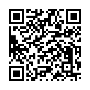 而后略微诧异的看了眼面前的青年二维码生成