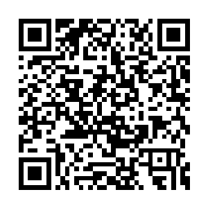 而周围的术士在听到这个名字的一瞬间就低下头二维码生成