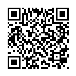 而在两个战堡背后更广阔的空间内二维码生成