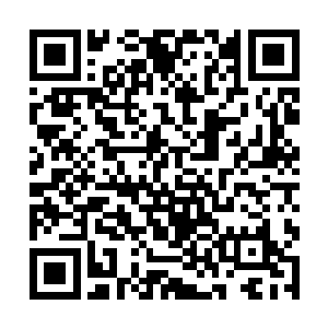 而在强盗的后面一片肉眼根本就无法看见的黑暗之处二维码生成