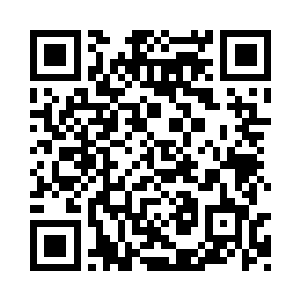 而在脖子处同样出现了一个相对小一些的窟窿二维码生成