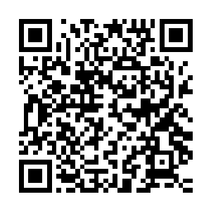 而在这个时候雷欢喜却忽然明白了卡拉姆刚才看着那一眼的意思二维码生成