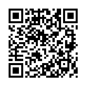 而地上面除了两个依旧在那里躺着的之外二维码生成