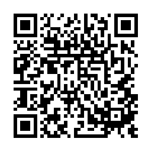 而坐在驾驶楼中的那个爆破手在发射完了一枚火箭弹之后二维码生成