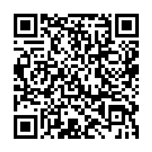 而她们虽然还活着却也正在不可避免地朝那血盆大口急流而去二维码生成