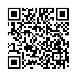 而实际上美丽绝伦的玉罗刹练霓裳是很爱笑的二维码生成